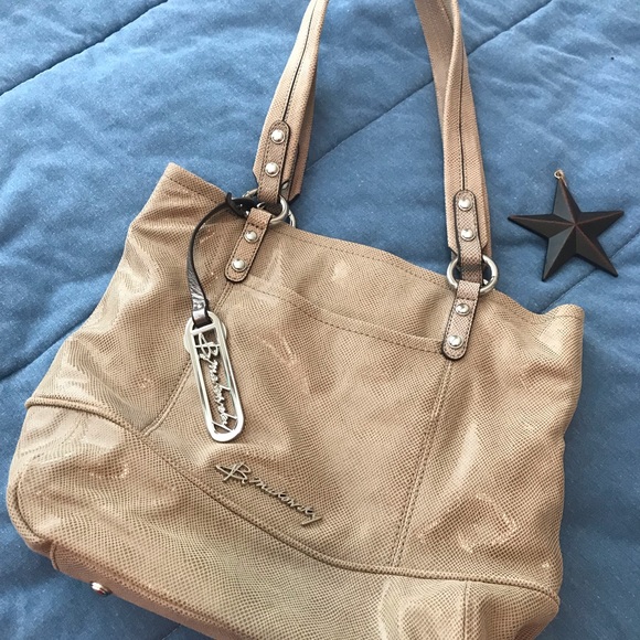 NWOT. B Makowsky shoulder handbag - Picture 1 of 7